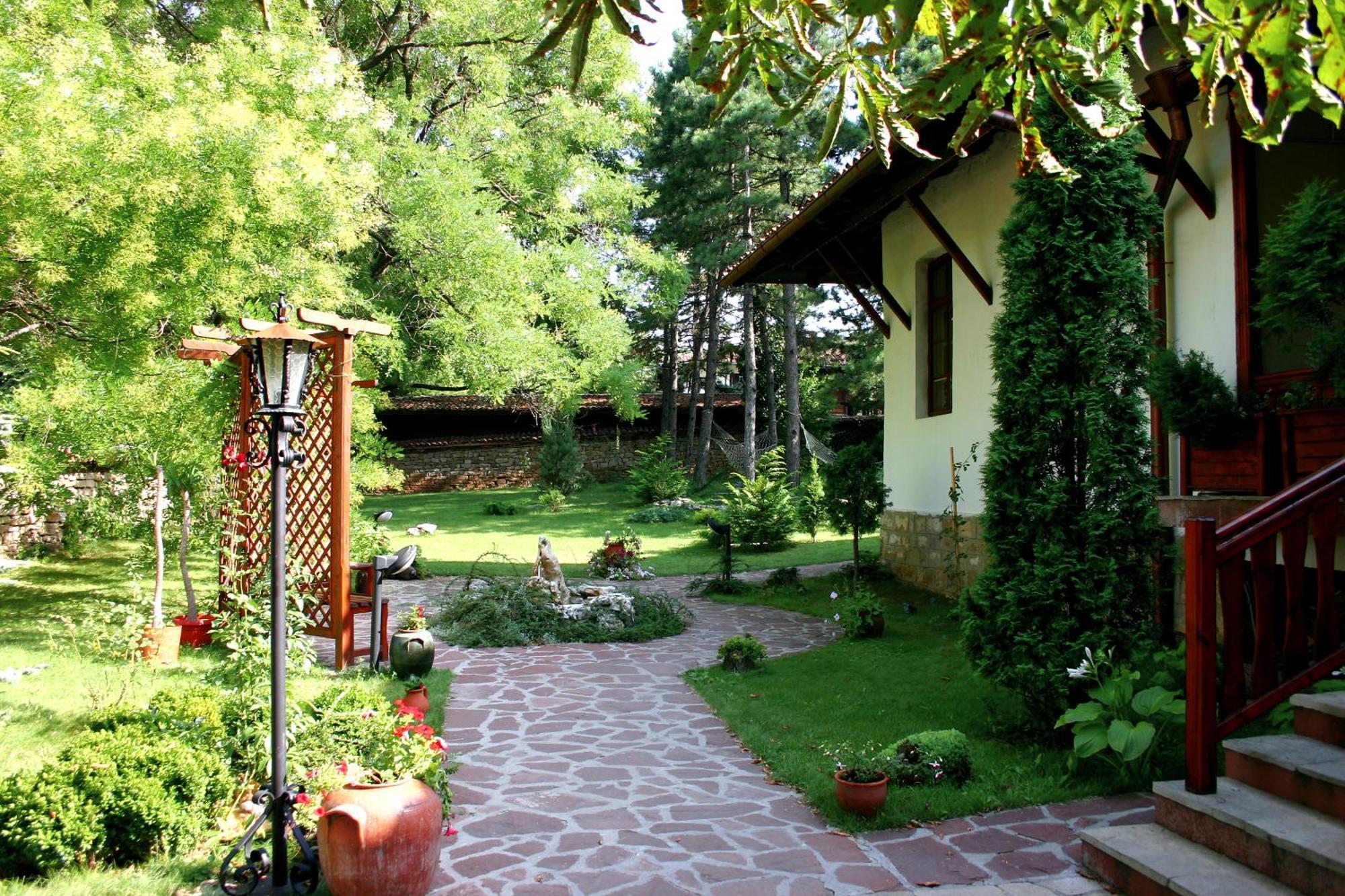 Hotel Izvora - Garden Retreat Арбанаси Экстерьер фото